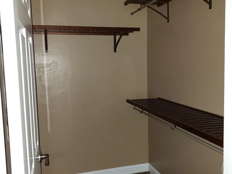604 SE 13th Pl — Photo 9
