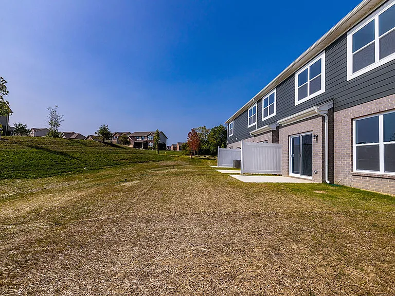 5589 Callaway Dr — Photo 38