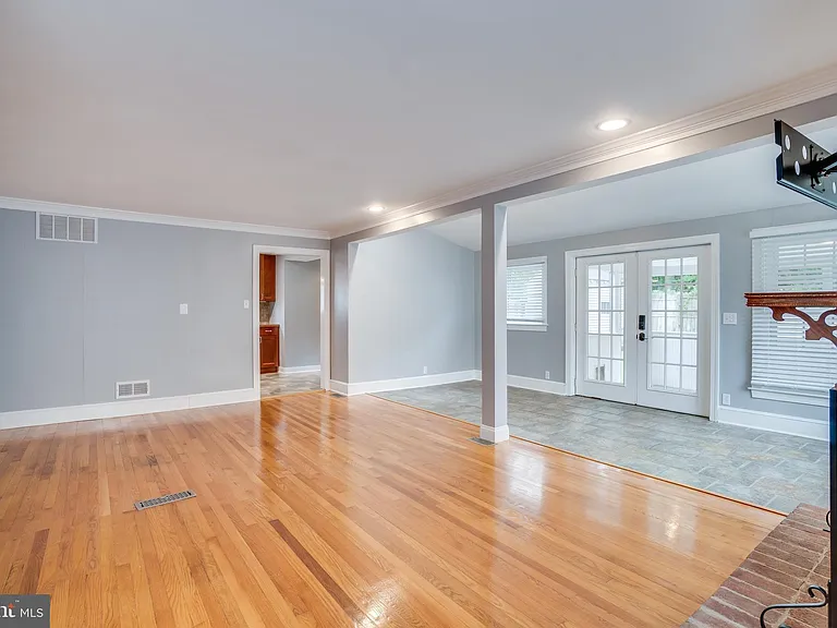 712 Freeman St — Photo 13
