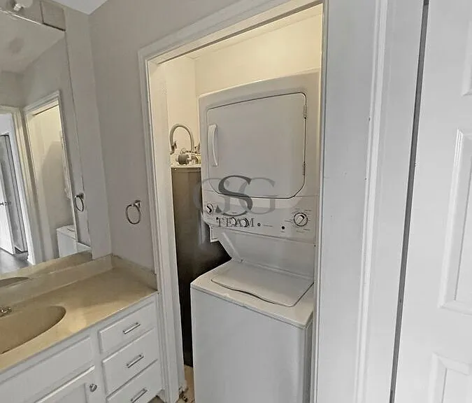 210 Circle St #5 — Photo 18