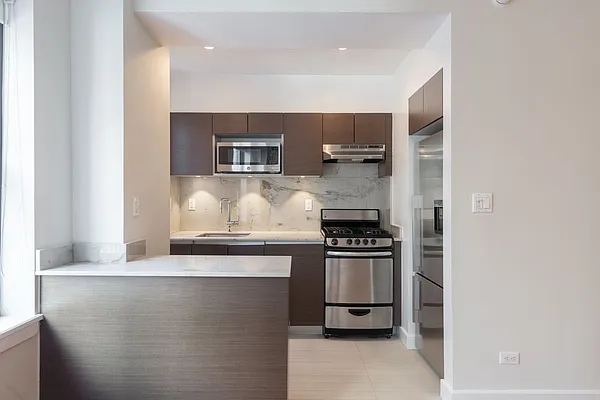 Rented by Stonehenge NYC LLC | media 3