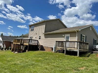 2nd image of 222 Northgate Ct