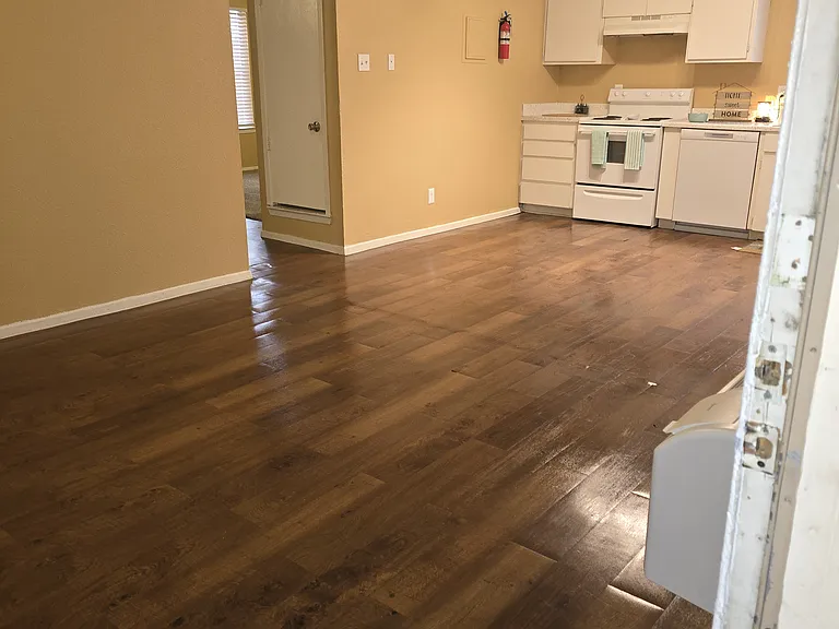 Sandpiper Apartments & Storage — Photo 7