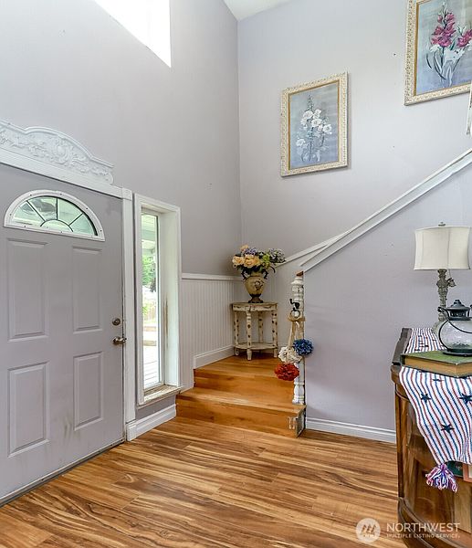 5th image of 12111 213th Avenue Ct E