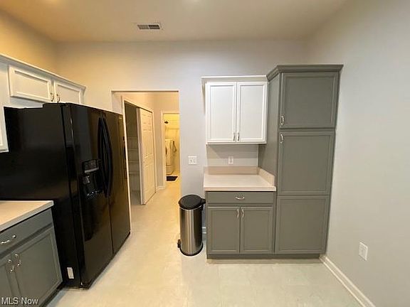 4th image of 5290 Redford Dr #76