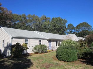 127 Prince Hinckley Rd, Centerville, MA 02632