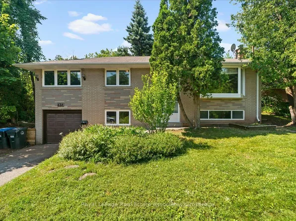 132 Vista Blvd, Mississauga, ON L5M 1V9