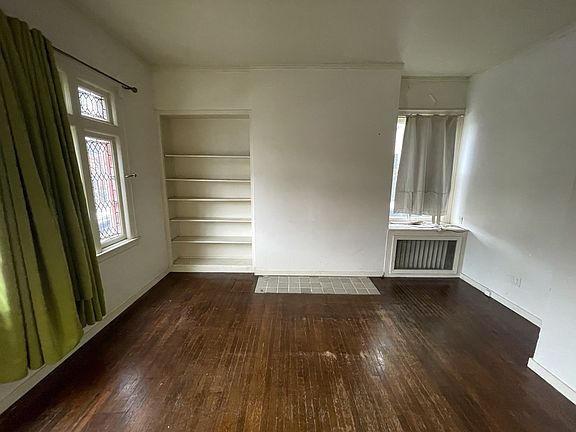 2nd image of 152 S Fairmount St #11306060