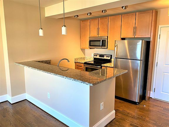 2nd image of 611 S Jefferson St APT 711