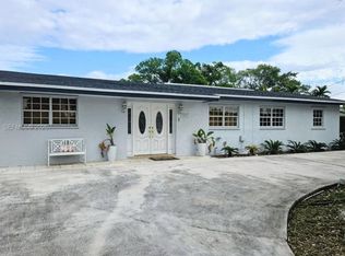10351 SW 49th St, Miami, FL 33165