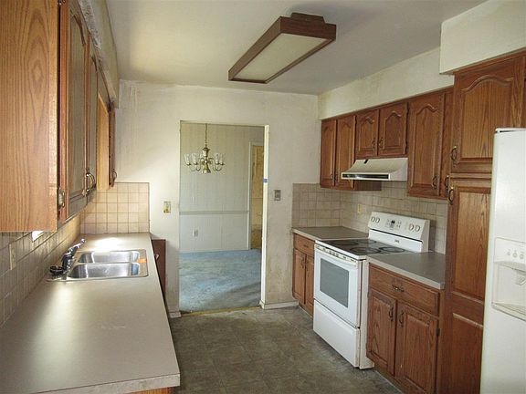 2nd image of 5291 Highland Shore Dr