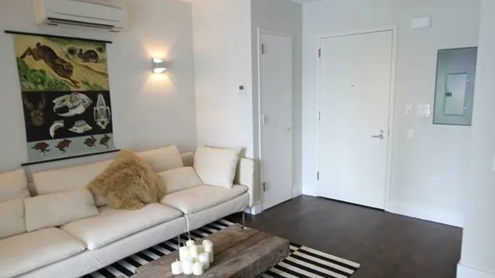 Rented by Nooklyn NYC LLC | media 25