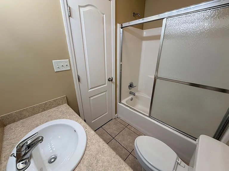 2705 Pineview Dr #A — Photo 21