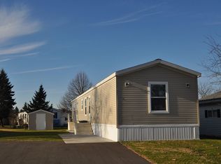 655 Aspen Grv, Sheboygan Falls, WI 53085