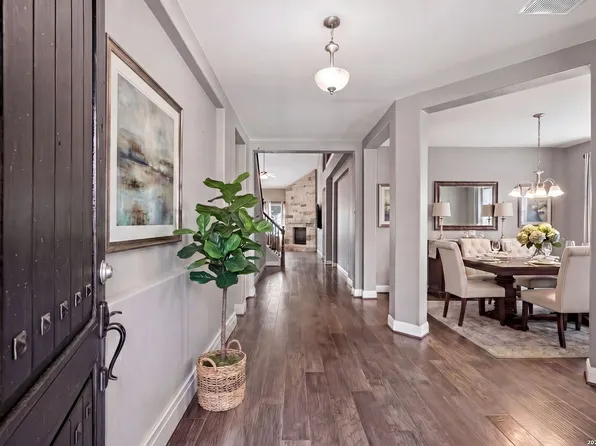 647 MISSION HILL RUN, New Braunfels, TX 78132