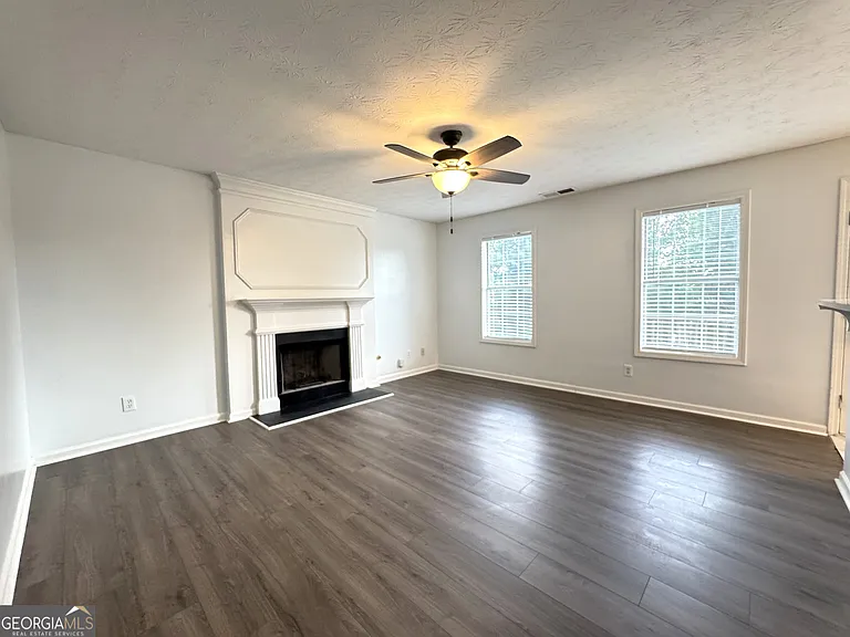 2121 Silva Ct — Photo 8
