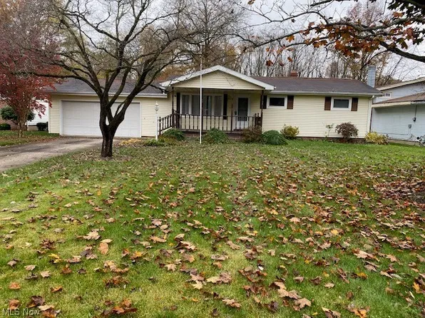 2471 Wilshire Dr, Cortland, OH 44410