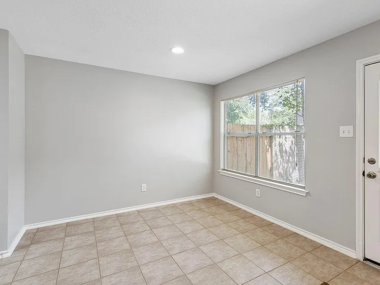 230 Blushwood Pl — Photo 12