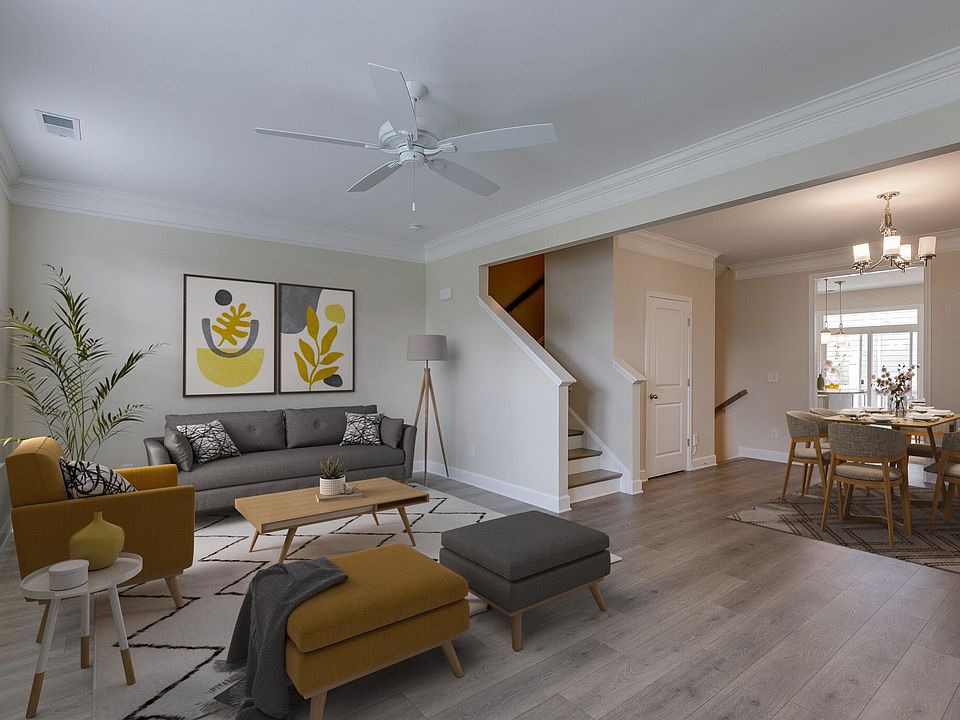 1st image of 305 Kara Ln