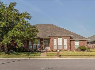 9004 Stonebrook Dr, College Station, TX 77845