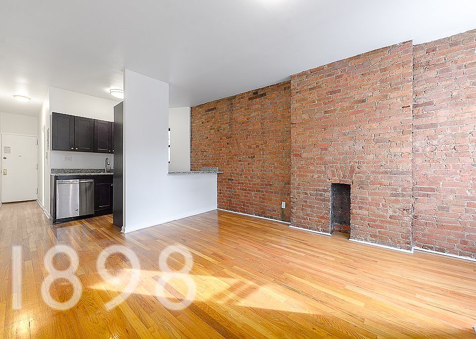 1st image of 260 Saint James Pl #1D