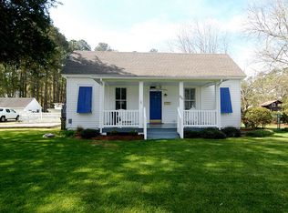 906 Beach Rd, Hampton, VA 23664