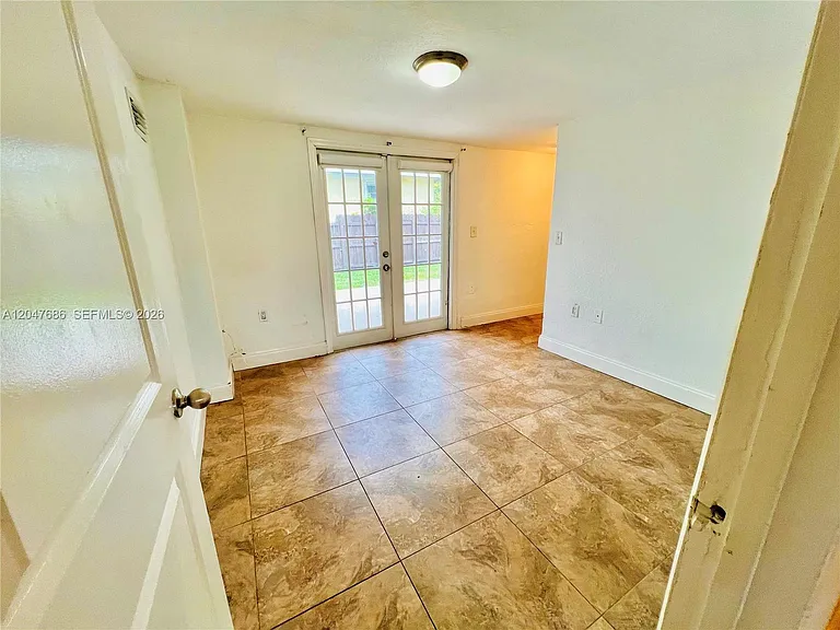 410 Pinecrest Dr — Photo 14