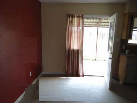 5th image of 1327 E Ward St