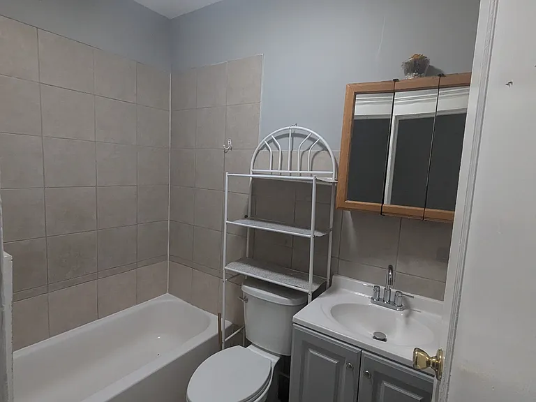 1114 Magnolia Ave #5A — Photo 6