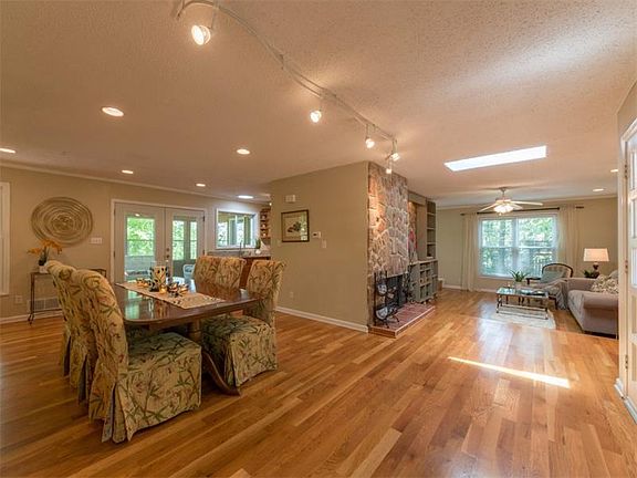 3rd image of 335 Tigris Way