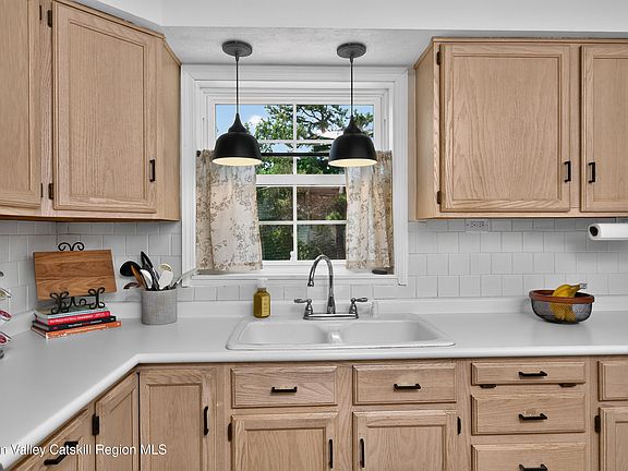 5th image of 1033 Mckinley Avenue