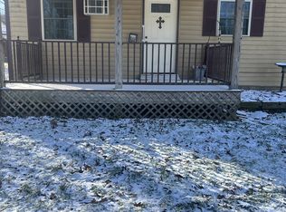 673 Overlys Grove Rd #1, New Holland, PA 17557