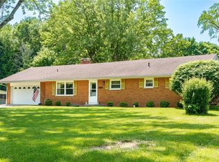 1465 Howell Rd, Beavercreek, OH 45434