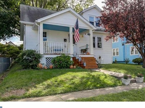 2nd image of 504 W Summit Ave