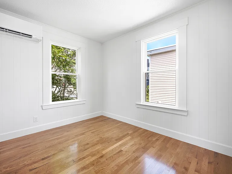 27 Linden St #27 — Photo 13