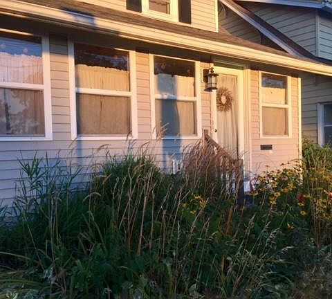 4th image of 640 N Fairview Ave