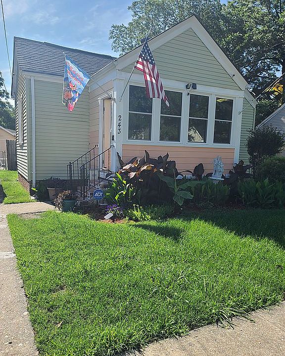 1st image of 243 Sandpiper Dr