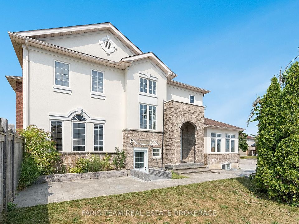 1st image of 2 Vanessa Dr