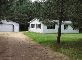 E1931 Tresness Rd, Iola, WI 54945
