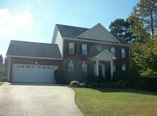 6310 Armsby Rd, Clemmons, NC 27012