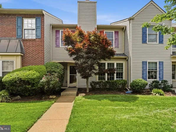 13 Stuart Dr APT 2, Freehold, NJ 07728