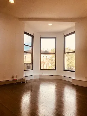 Rented by Real Broker NY LLC | media 27