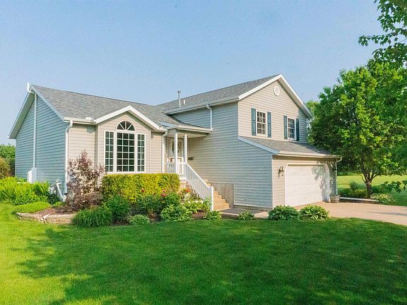 2nd image of 2675 Montague Dr