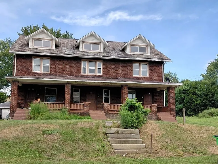 724 S Linden Ave — Photo 1