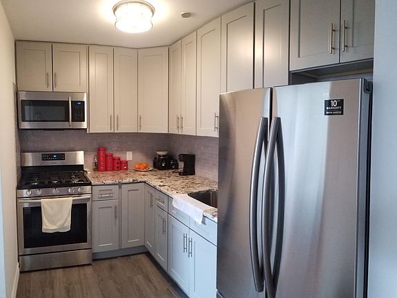 2nd image of 41 Buena Vista Ave #6