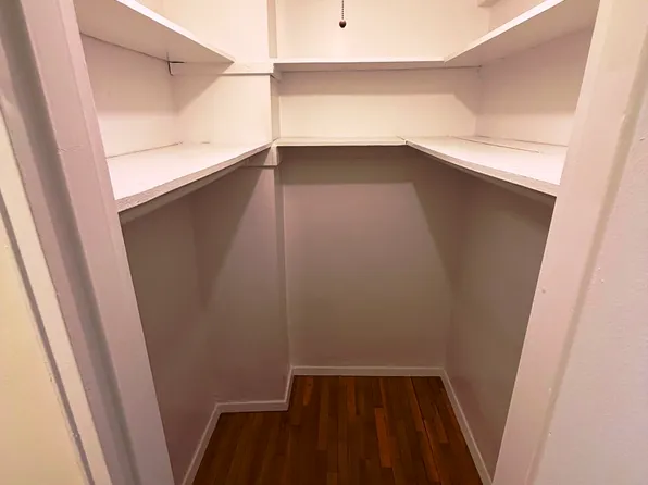 23-50 Waters Edge Drive image 9 of 25