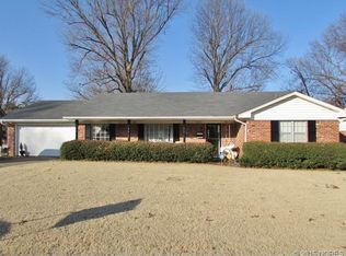 2628 Irving St, Muskogee, OK 74403