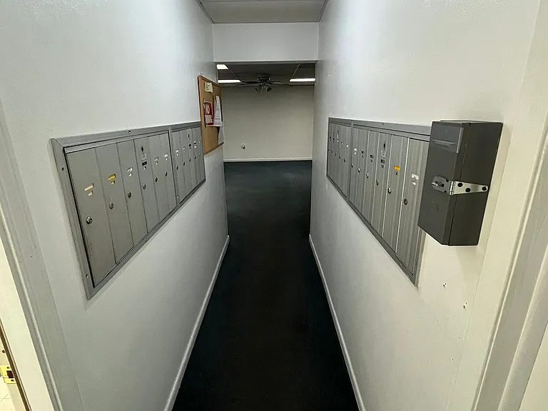 516 S Webb St — Photo 10
