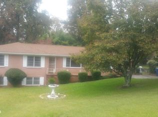769 Caron Cir NW, Atlanta, GA 30318