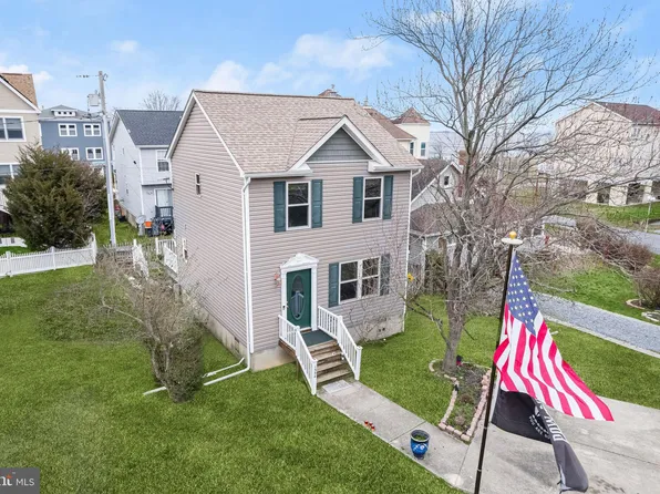 1554 Columbia Dr, Shady Side, MD 20764